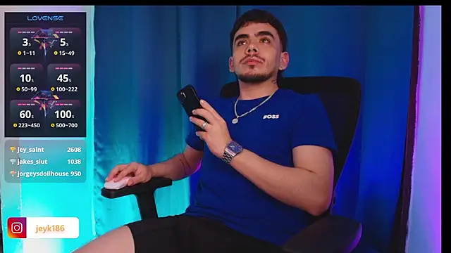 Guccy_Boy_Club's cam snapshot