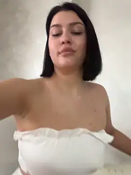 KikiWatson's cam snapshot