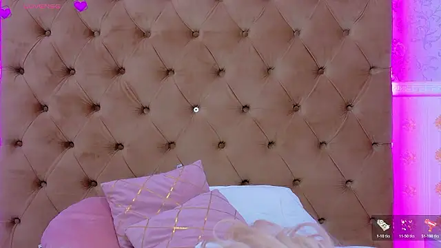 AriannaSins live sex cam