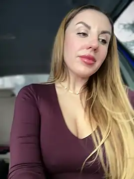 MilfNextDoor20 live sex cam