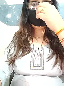 Aishwaryaa_69's cam snapshot