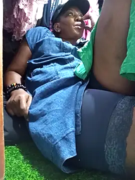 Hailey_BaileyXYZ's cam snapshot