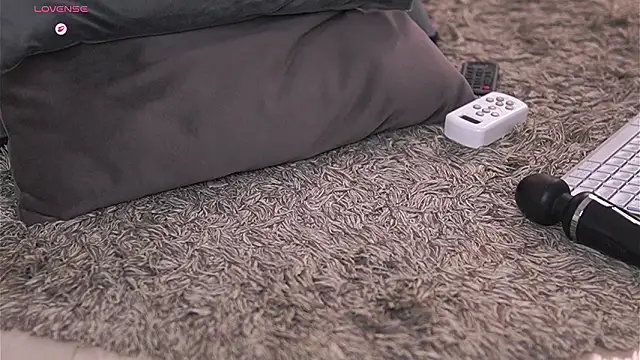 Abbela_White's cam snapshot