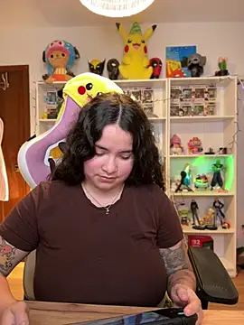 Sweet_sully__ live sex cam