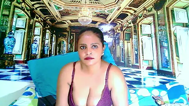 Luciousindian69's cam snapshot