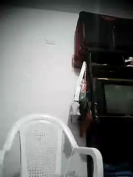 SaucyAffair0 live sex cam