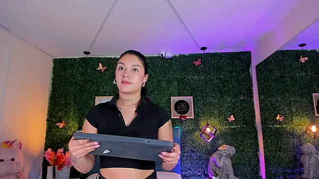 GabyyCute_'s cam snapshot