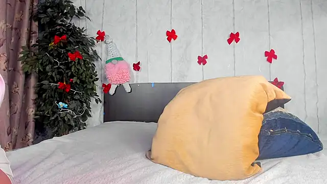 Milana_Crystal_'s cam snapshot