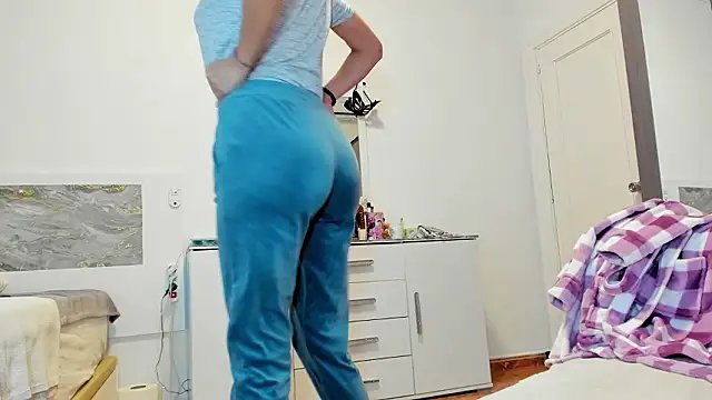 anisialuna_'s cam snapshot