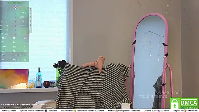 sweetuniporn's cam snapshot