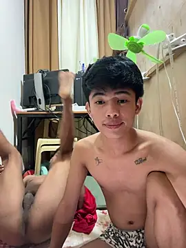 boynextdoor4uX live sex cam