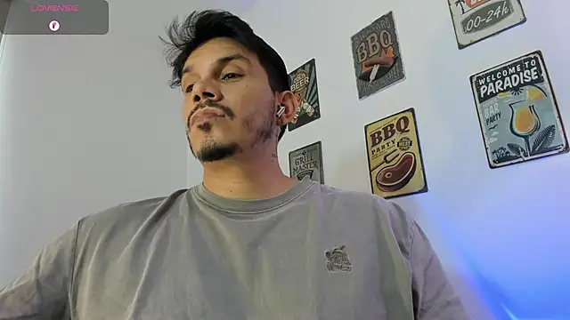 alejandro_stark live sex cam