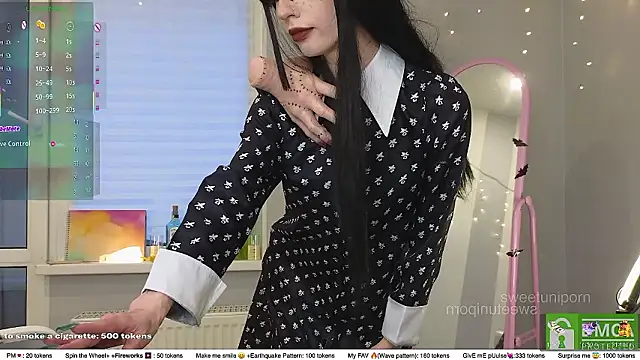 sweetuniporn live sex cam