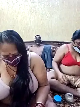 LoveOnStream live sex cam