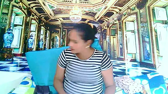 Luciousindian69's cam snapshot