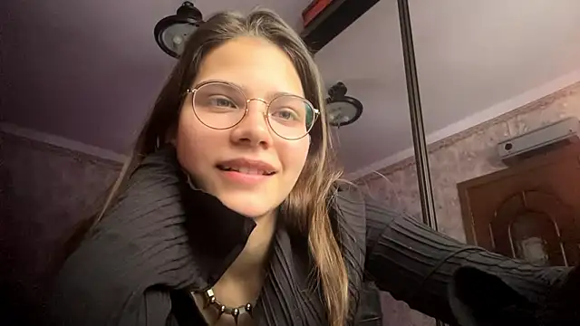 EdythRozier's cam snapshot