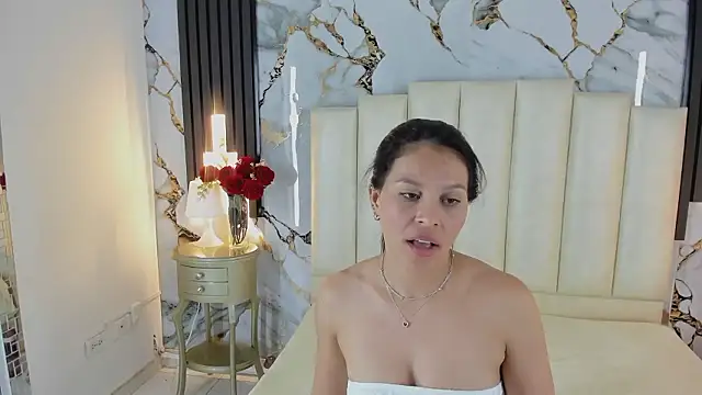 lulumars's cam snapshot