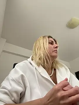 Amelia9798's cam snapshot