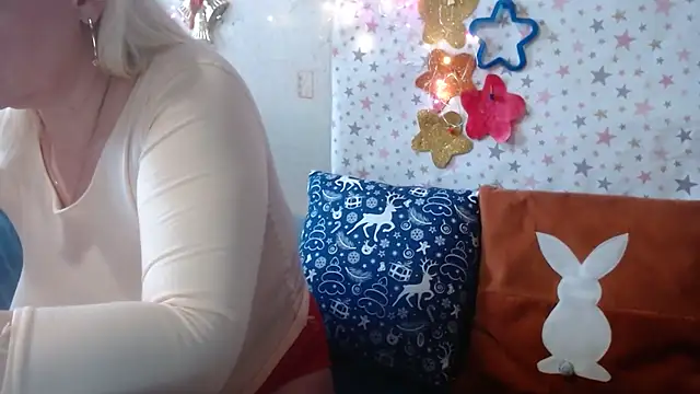 QueenLana's cam snapshot