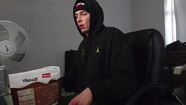 Ryan_Dozer's cam snapshot