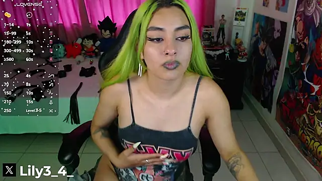 lily3_4's cam snapshot