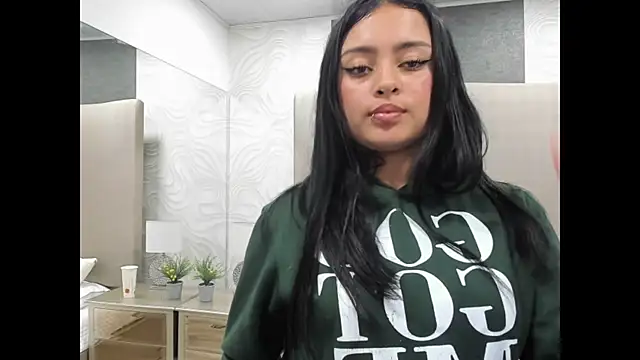 baby_naomy's cam snapshot