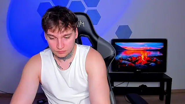 Chris_Tyson's cam snapshot