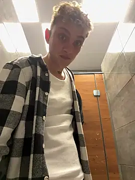 Turkishleo live sex cam