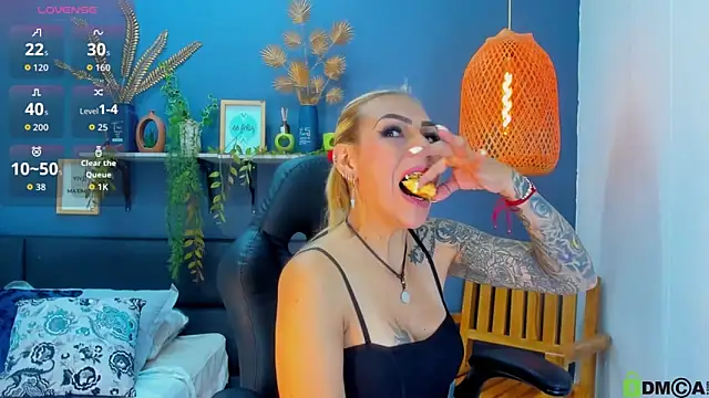 yessila_parker's cam snapshot