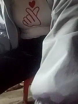 nat-tri's cam snapshot