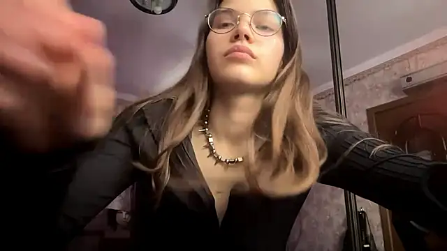 EdythRozier's cam snapshot