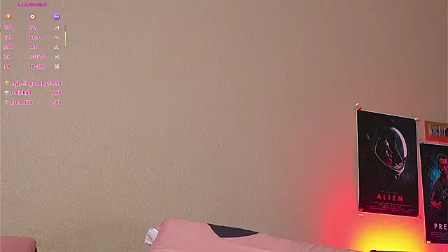 YaraAveiri's cam snapshot