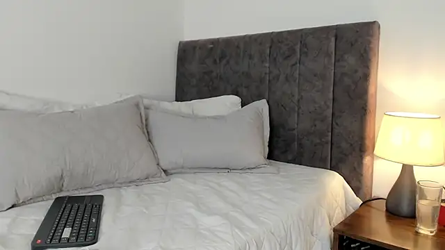 Dhalila_'s cam snapshot