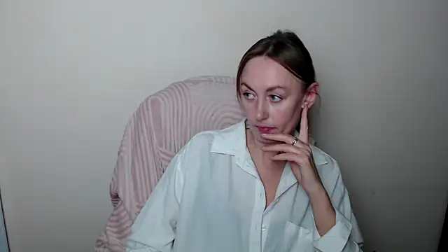 LiaSeass_'s cam snapshot