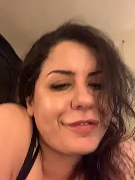 holyeroticss live sex cam