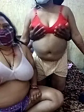 LoveOnStream live sex cam