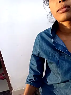 sweet__spriya's cam snapshot