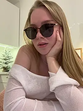 Little_Forest_ELF's cam snapshot