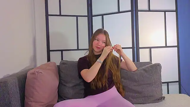 MelvinaEbner's cam snapshot