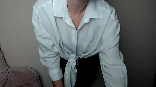 LiaSeass_'s cam snapshot