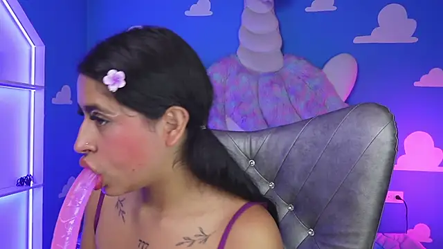 miss___anya's cam snapshot