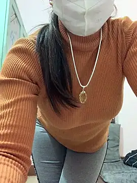 YANINA120 live sex cam