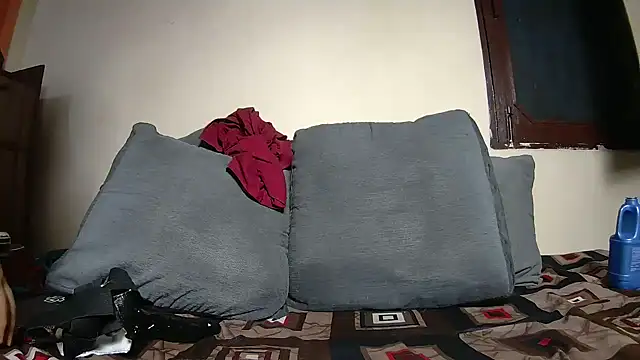 callmeshreya's cam snapshot