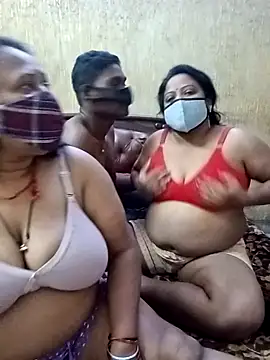 LoveOnStream's cam snapshot