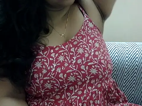 Chatwithsia's cam snapshot