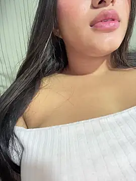 Estefanii- live sex cam