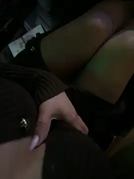 May-Squirt live sex cam