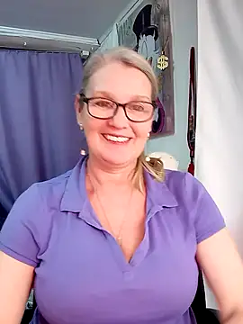 irinamaux live sex cam