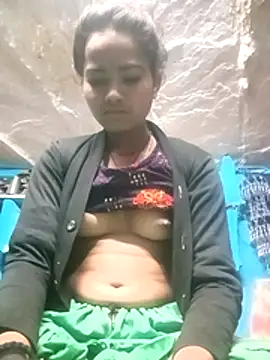 Jooli_sakya's cam snapshot