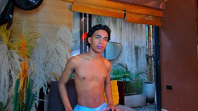 AlanCutee live sex cam